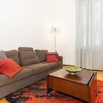 Casa Di Diana E Francesco In Zona Cenisia By Wonderful Italy