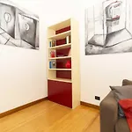 Casa Di Diana E Francesco In Zona Cenisia By Wonderful Italy